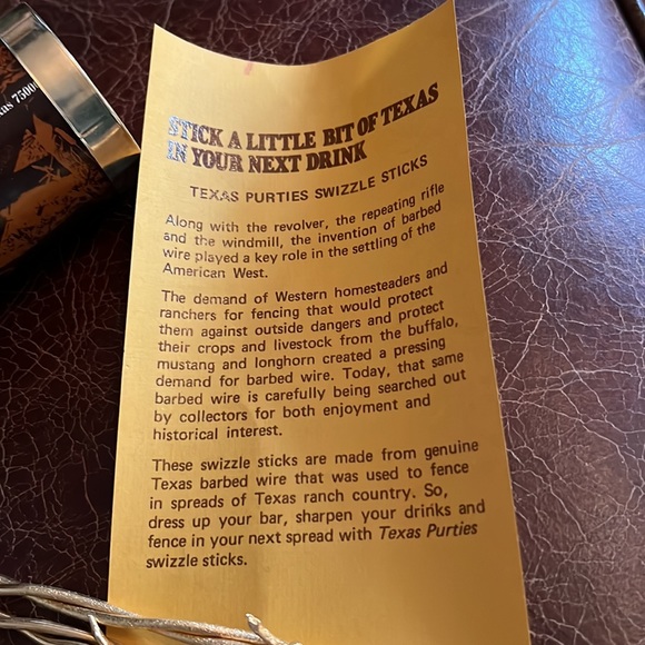 Texas Purties 24K Gold Plated Barbed Wire Swizzle Sticks - Picture 3 of 4
